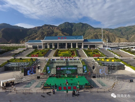 好嗨喲！隴南第一屆青島啤酒節(jié)開幕啦，為期8天