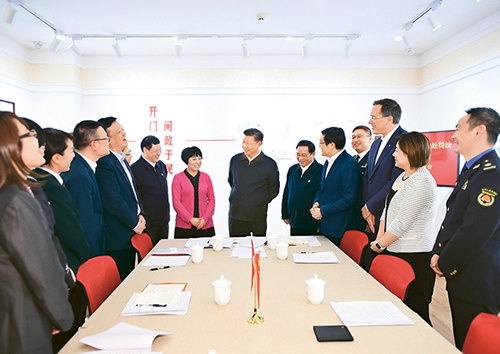 習(xí)近平：堅(jiān)持、完善和發(fā)展中國(guó)特色社會(huì)主義國(guó)家制度 與法律制度