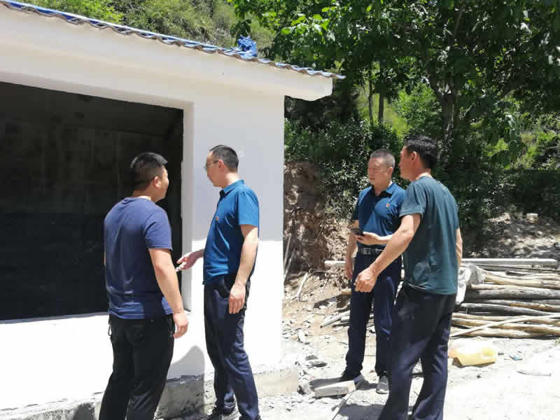 “感黨恩、憶黨史”，--市龍江城鄉(xiāng)發(fā)展集團公司開展慶祝建黨99周年主題黨日活動