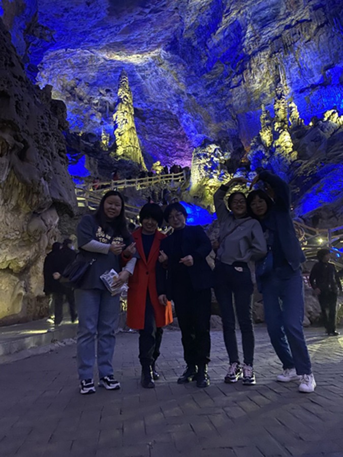 擁抱春天，不負(fù)春光——市龍江集團(tuán)歡慶“三?八”國際勞動(dòng)?jì)D女節(jié)